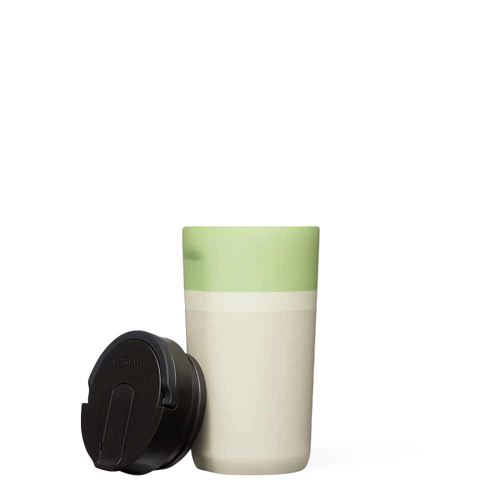 star-warstm-kids-cup-g9 0b29a0bde323--grogu-kids-cup-product-lid-off.png