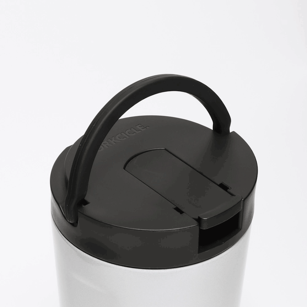 disney-kids-cup-c8 Kids_Cup_28_0906b7b6-4acf-4cb6-8c0d-d15f57c40b85.gif